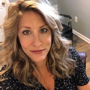 Meet your Posher, Myra